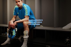 彩经网：曼城更衣室神秘壁纸引发热议 球迷竞猜背后故事点燃社交媒体